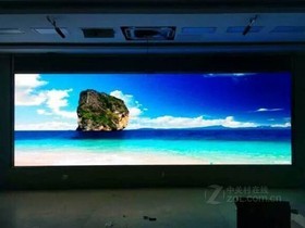 户外P10单色和P2.5室内LED显示屏哪个好？晶久源P2.5与科泰P10单色深度对比